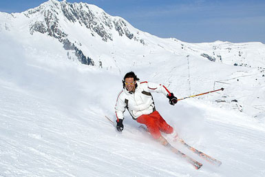 Skifahren in Kitzbühel - Foto: Albin Niederstrasser